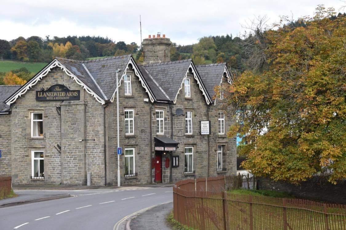 The Llanelwedd Arms Hotel Builth Wells Kültér fotó