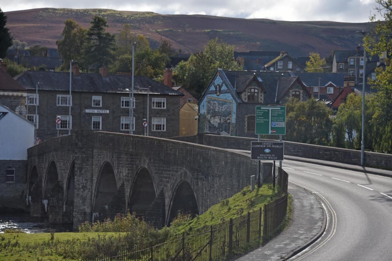 The Llanelwedd Arms Hotel Builth Wells Kültér fotó