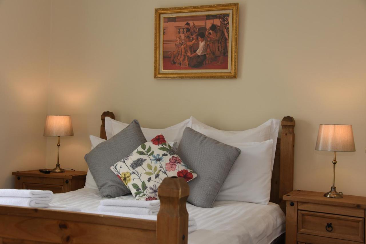 The Llanelwedd Arms Hotel Builth Wells Kültér fotó