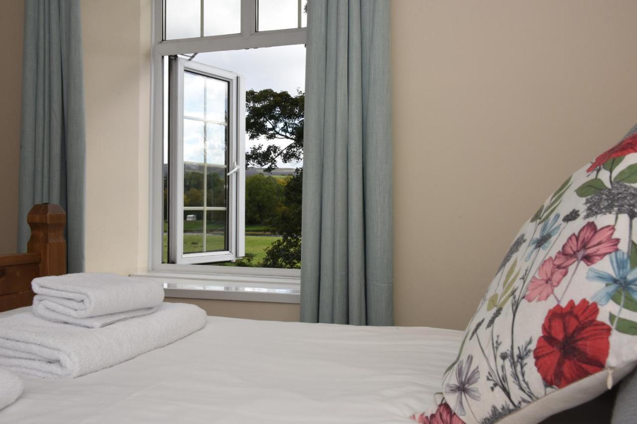 The Llanelwedd Arms Hotel Builth Wells Kültér fotó