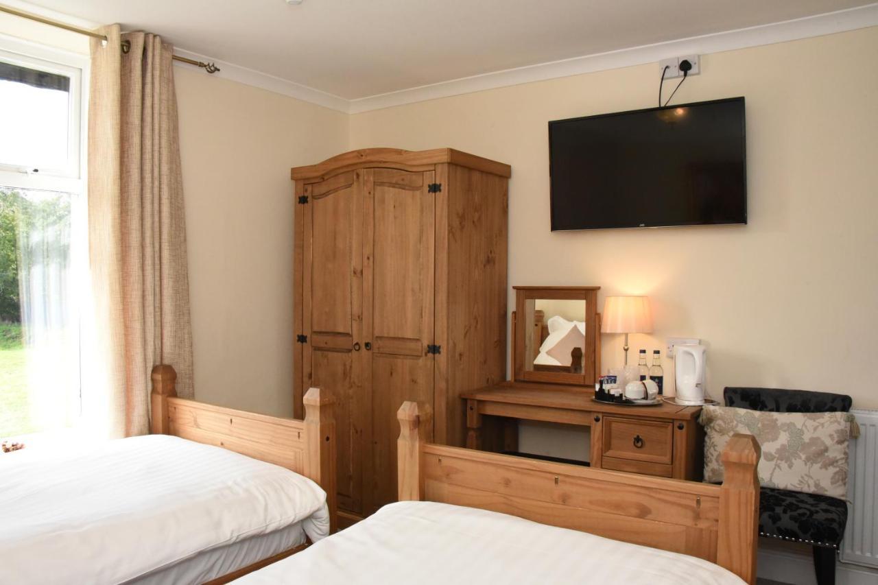 The Llanelwedd Arms Hotel Builth Wells Kültér fotó