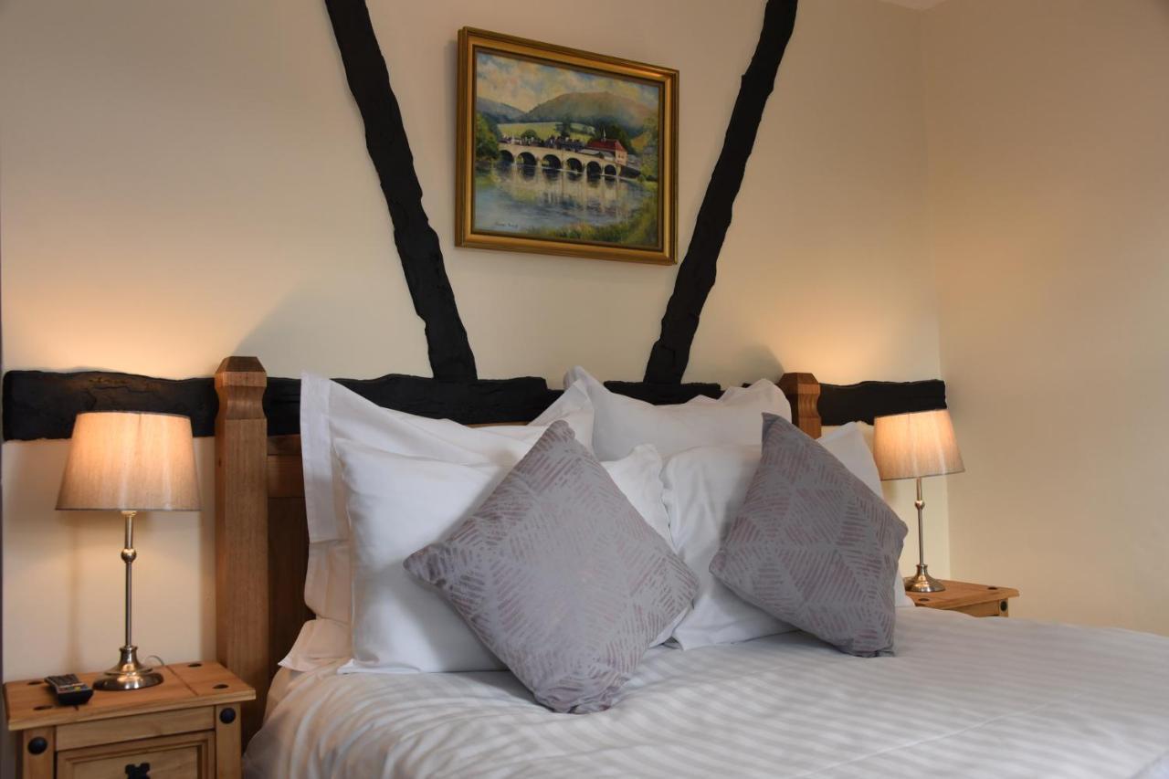 The Llanelwedd Arms Hotel Builth Wells Kültér fotó