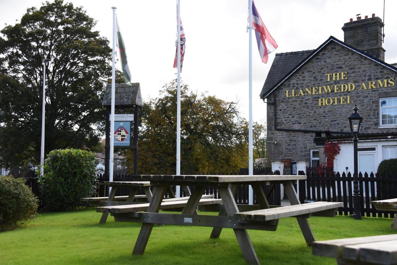 The Llanelwedd Arms Hotel Builth Wells Kültér fotó