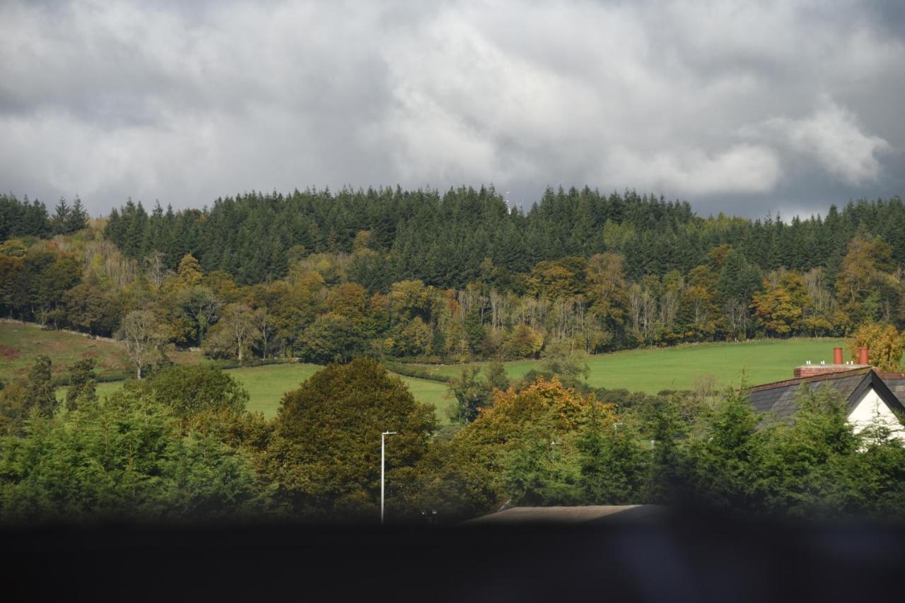 The Llanelwedd Arms Hotel Builth Wells Kültér fotó