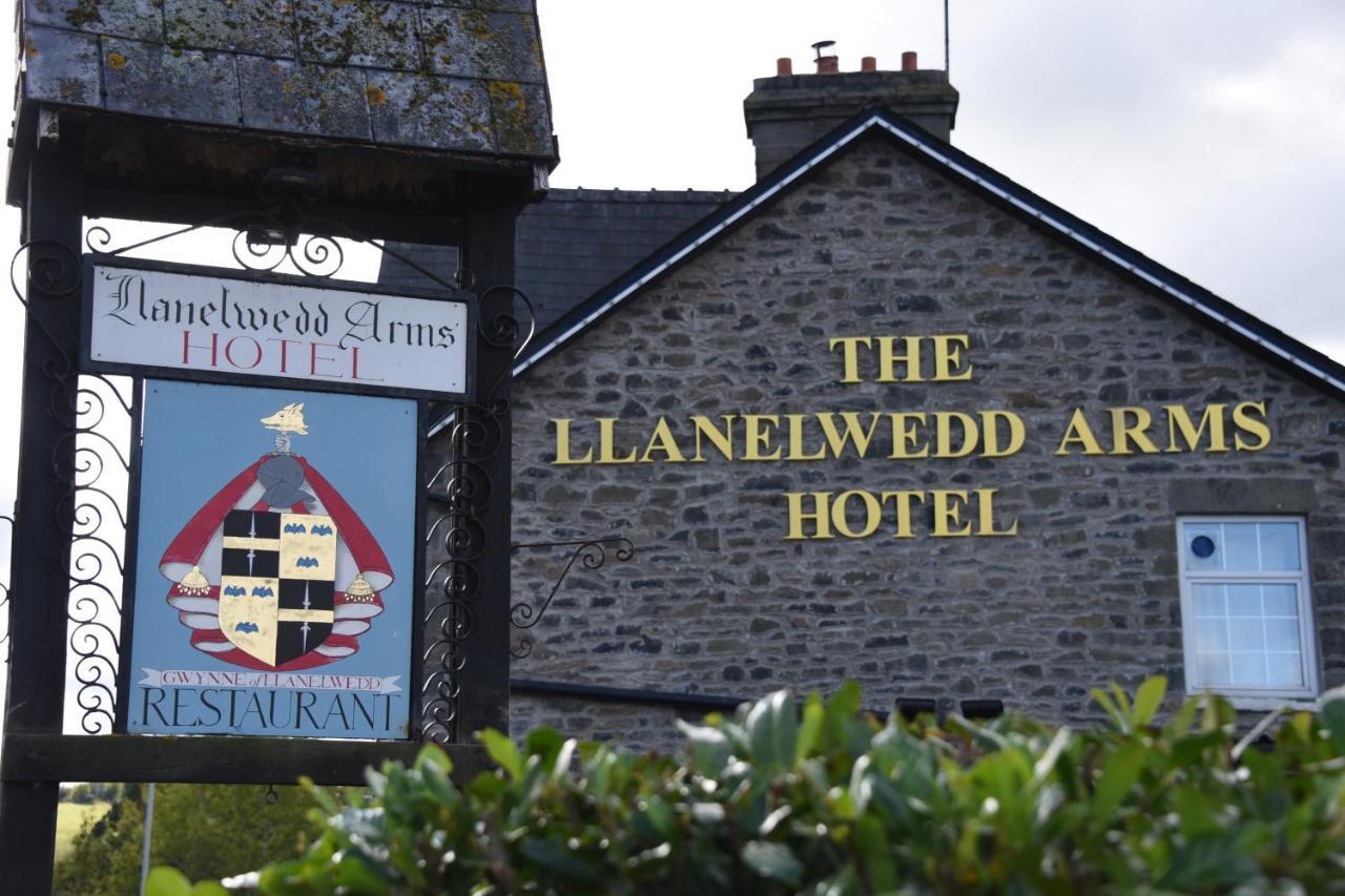 The Llanelwedd Arms Hotel Builth Wells Kültér fotó