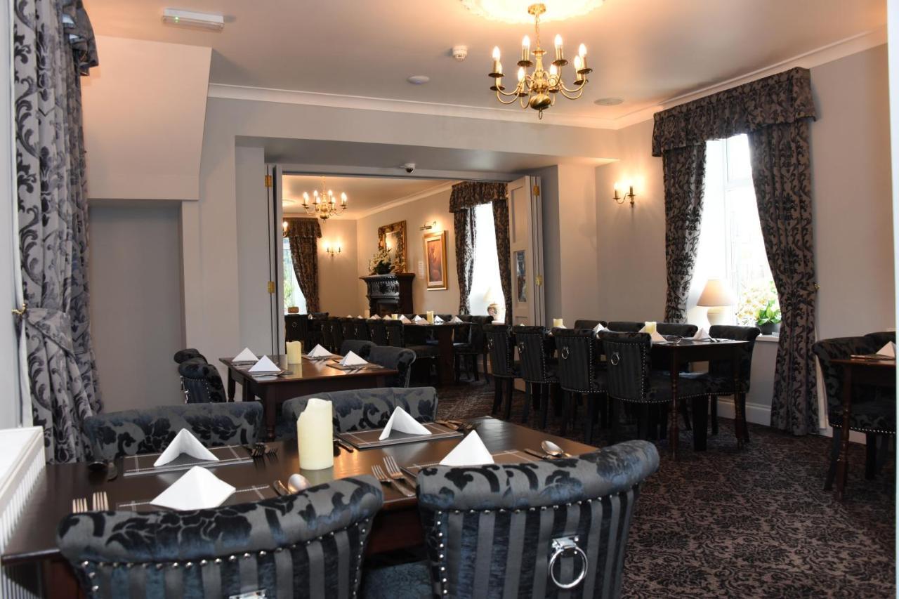 The Llanelwedd Arms Hotel Builth Wells Kültér fotó